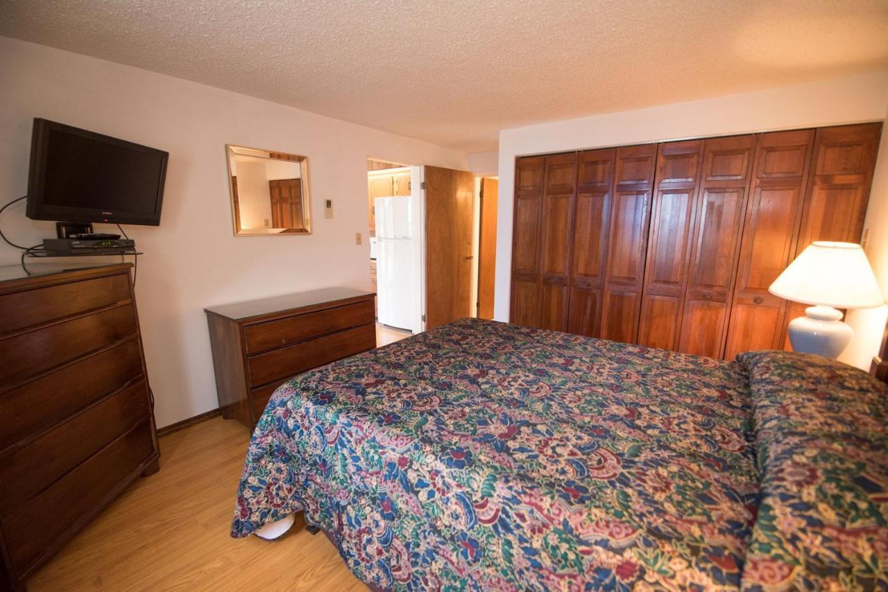 Windsong Guest Apartments Pembroke Exterior photo