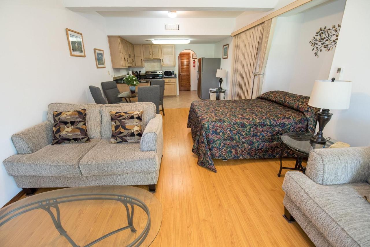Windsong Guest Apartments Pembroke Exterior photo