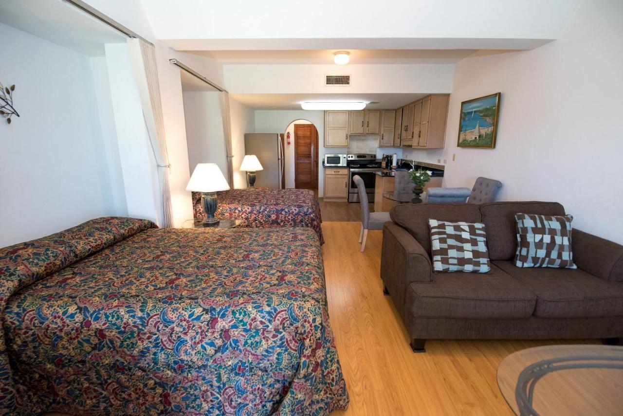 Windsong Guest Apartments Pembroke Exterior photo