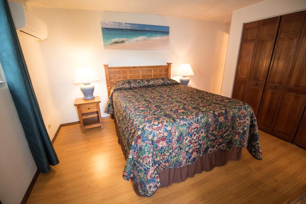 Windsong Guest Apartments Pembroke Exterior photo